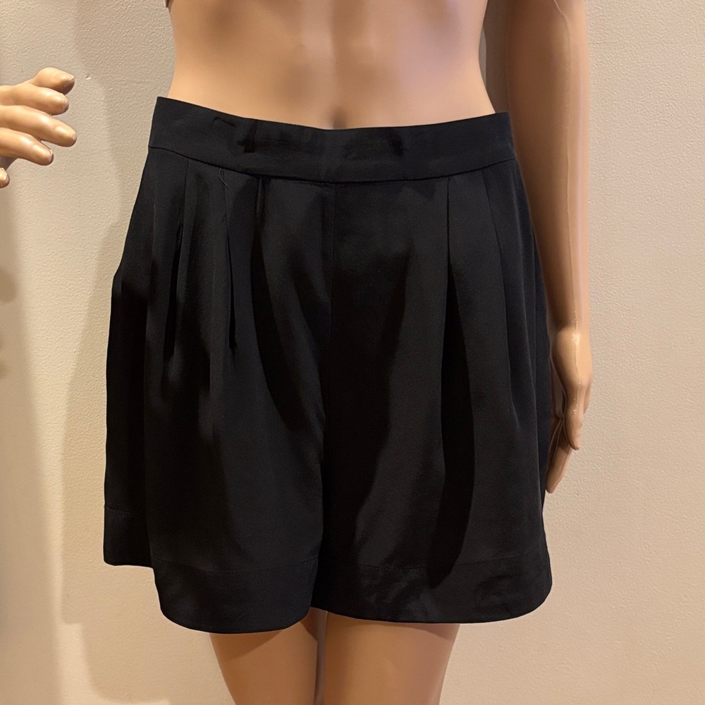 ZIMMERMAN size 1 (US 6) Black Pleated , with Pockets , 100% Silk Women's Shorts